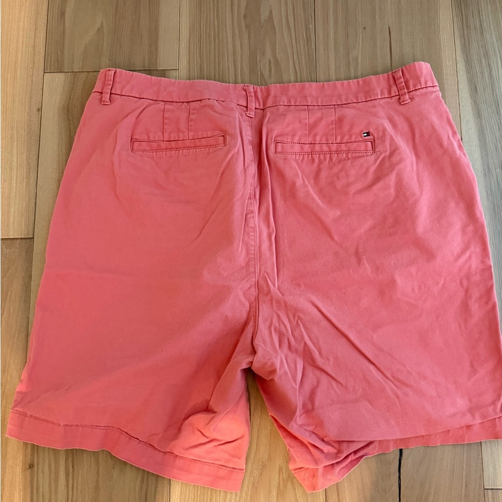 Tommy Hilfiger Plus Size Chino Bermuda Short - Picture 2 of 3